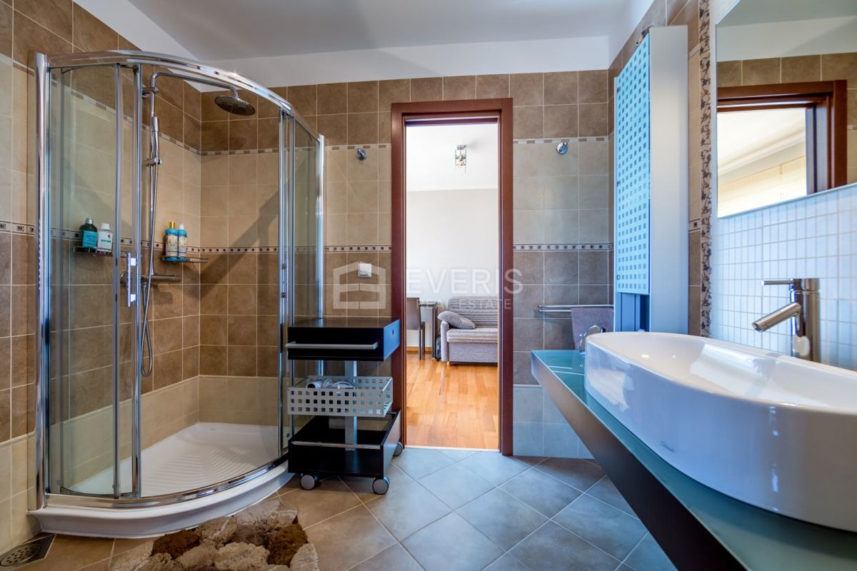 Bregi, Matulji, 200m2