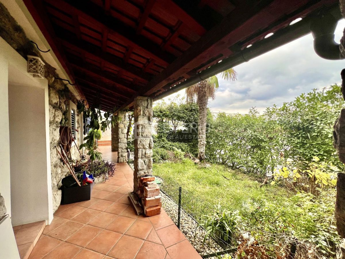 Pobri, Opatija - Okolica, 369m2