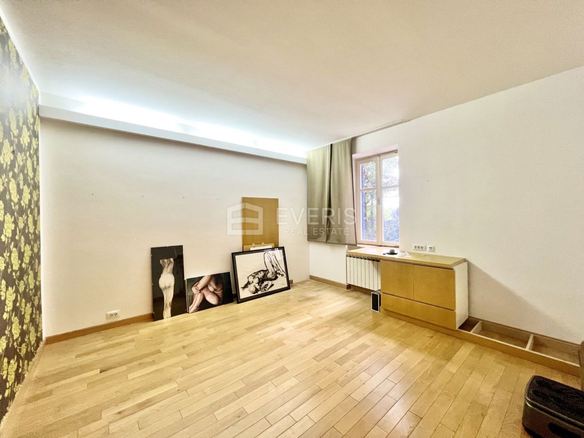 Pobri, Opatija - Okolica, 369m2