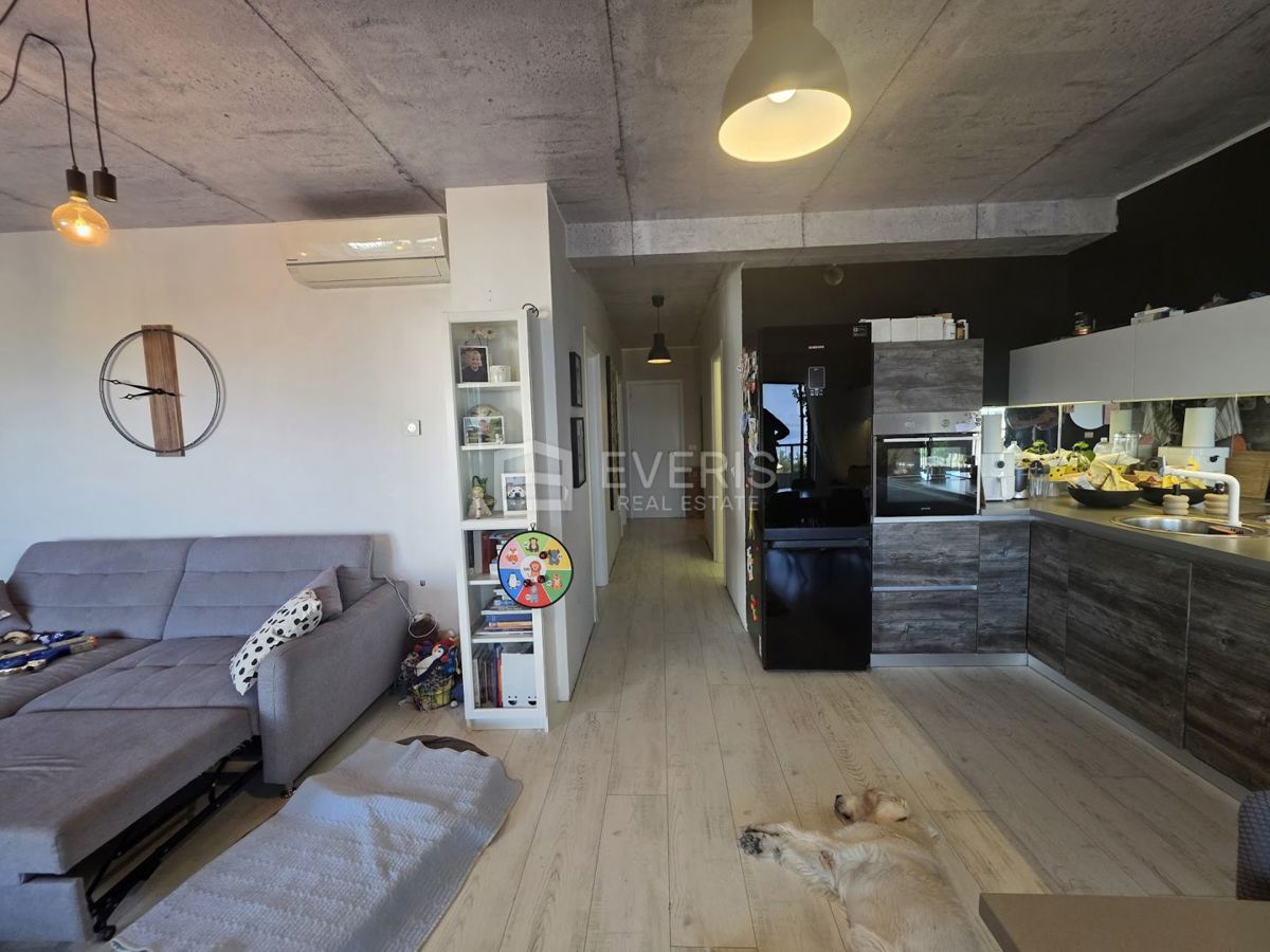 Rešetari, Kastav, 72m2