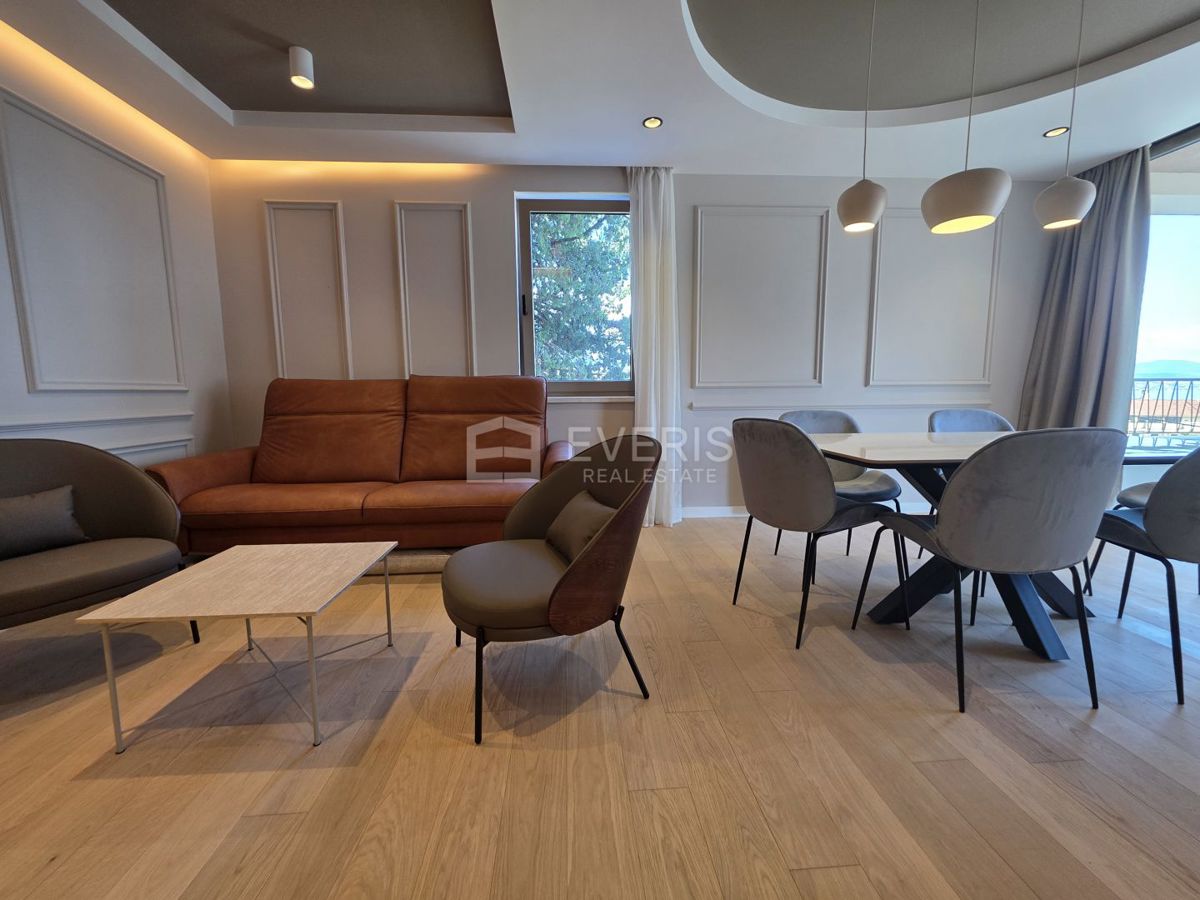 Opatija - Centar, Opatija, 80m2