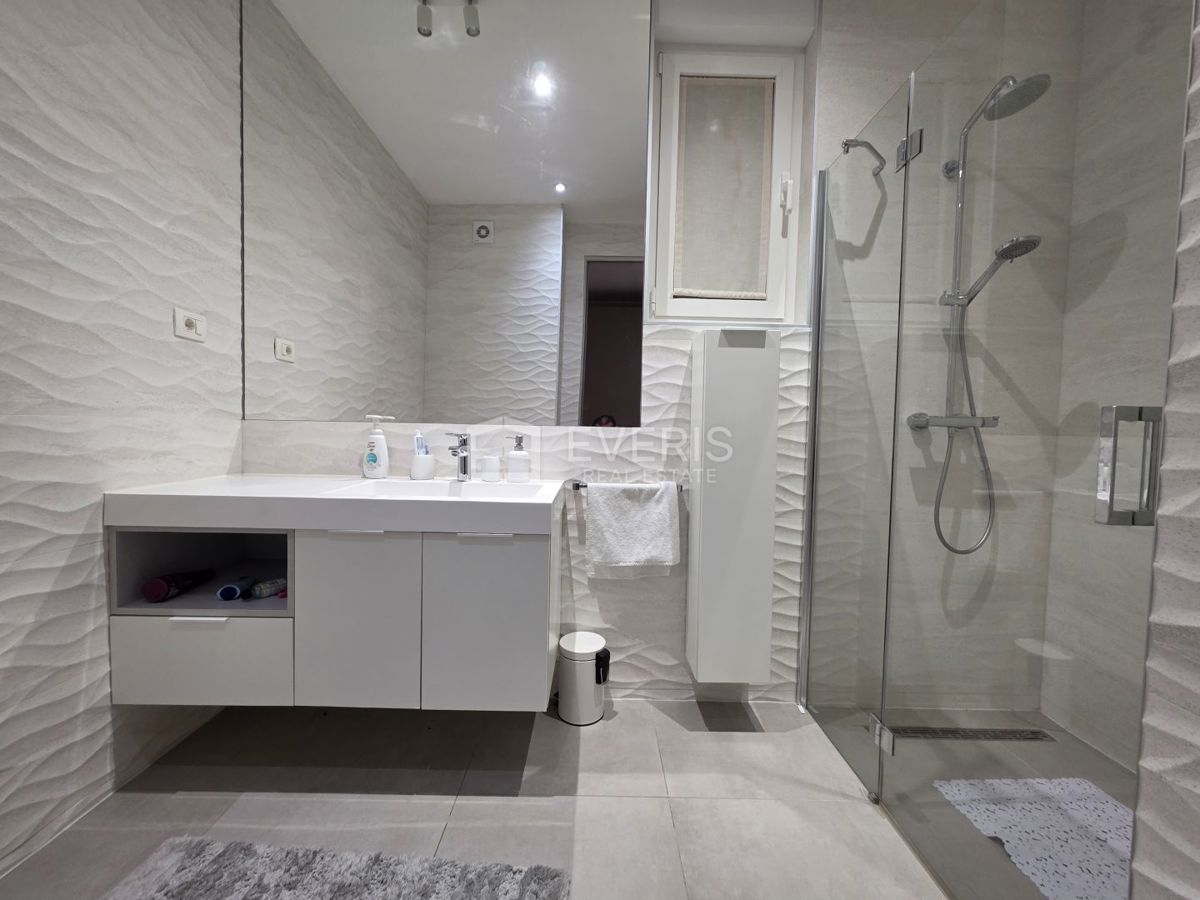 Opatija - Centar, Opatija, 267,20m2