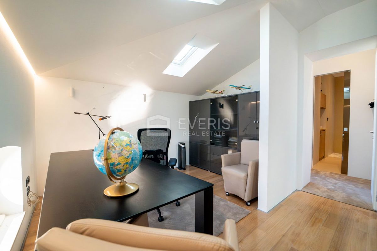 Pećine, Rijeka, 286 m2