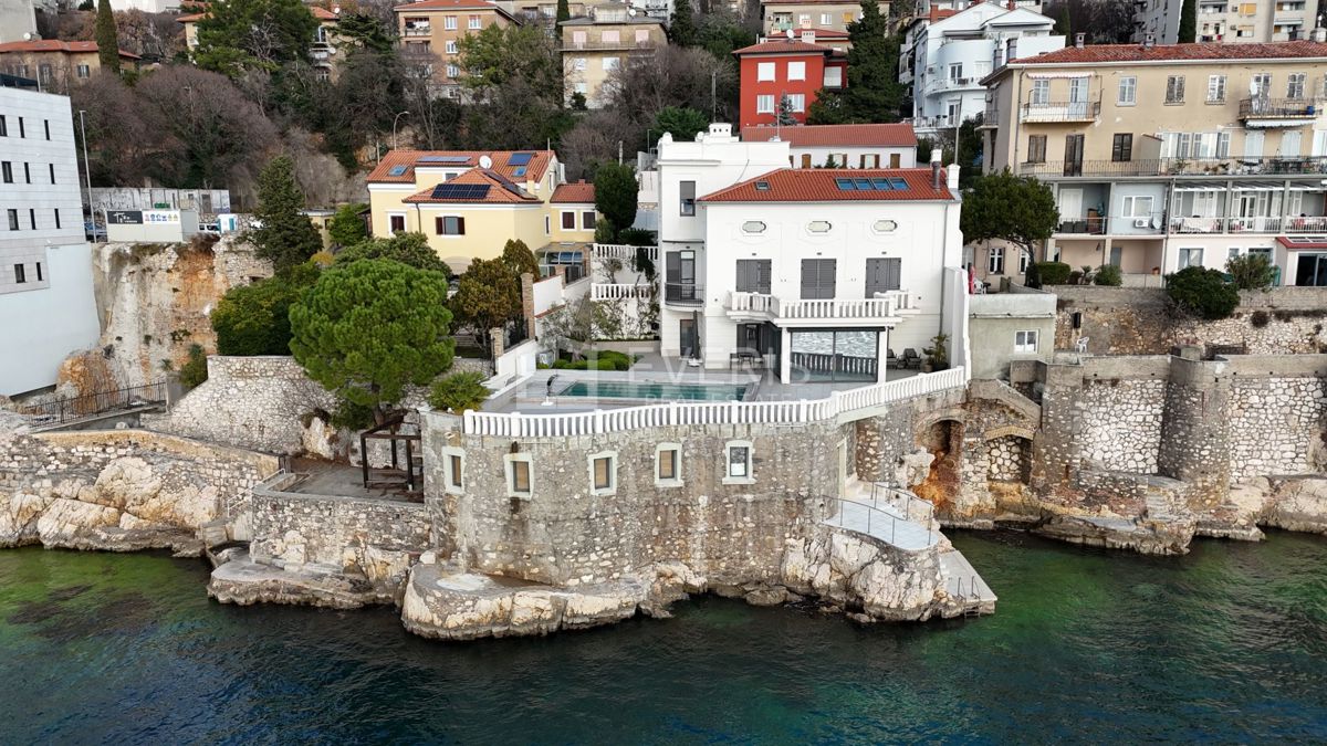 Pećine, Rijeka, 286 m2