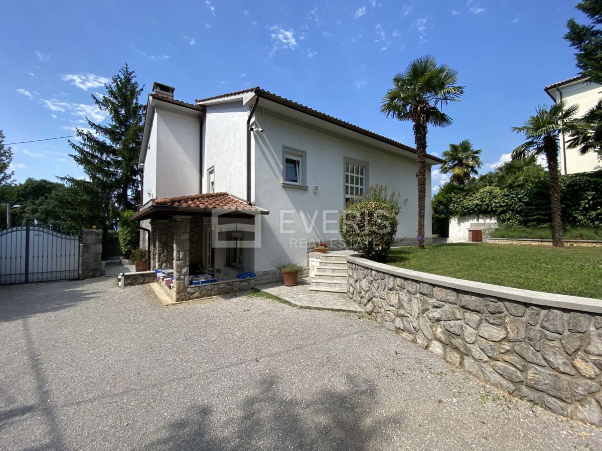 Kantrida, Rijeka, 300m2