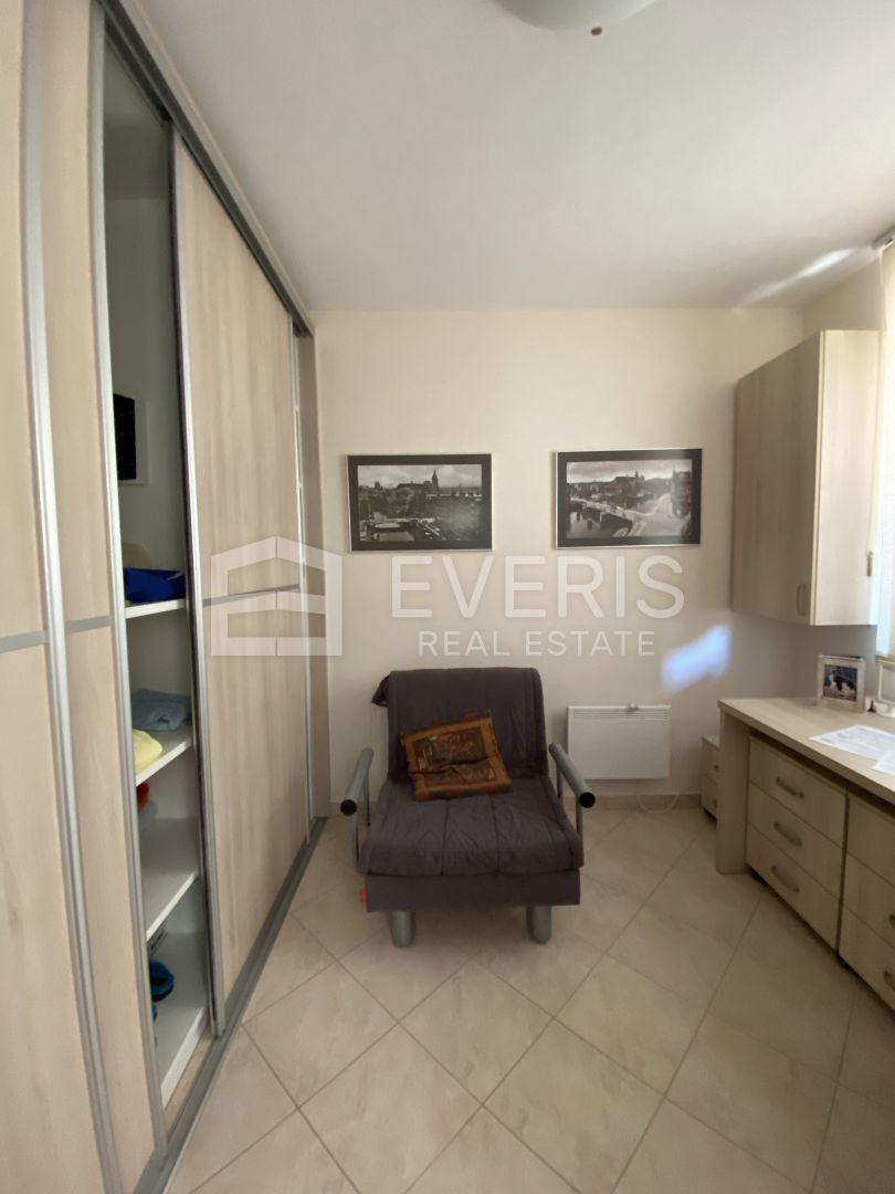 Kantrida, Rijeka, 300m2