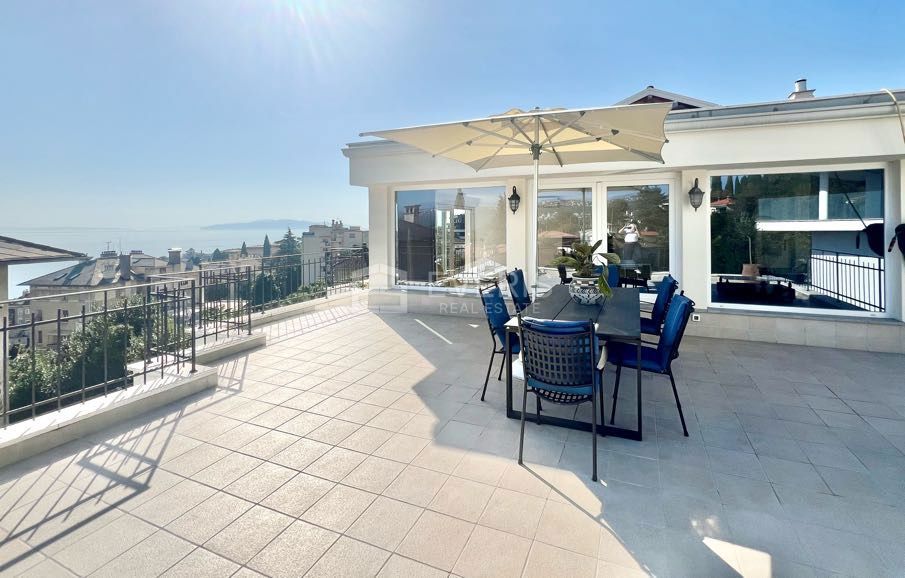 Opatija - Centar, Opatija, 200m2