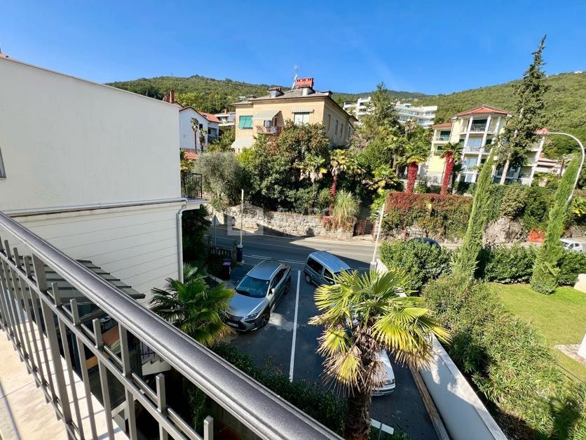 Opatija - Centar, Opatija, 200m2