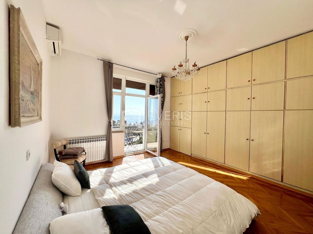 Opatija - Centar, Opatija, 200m2