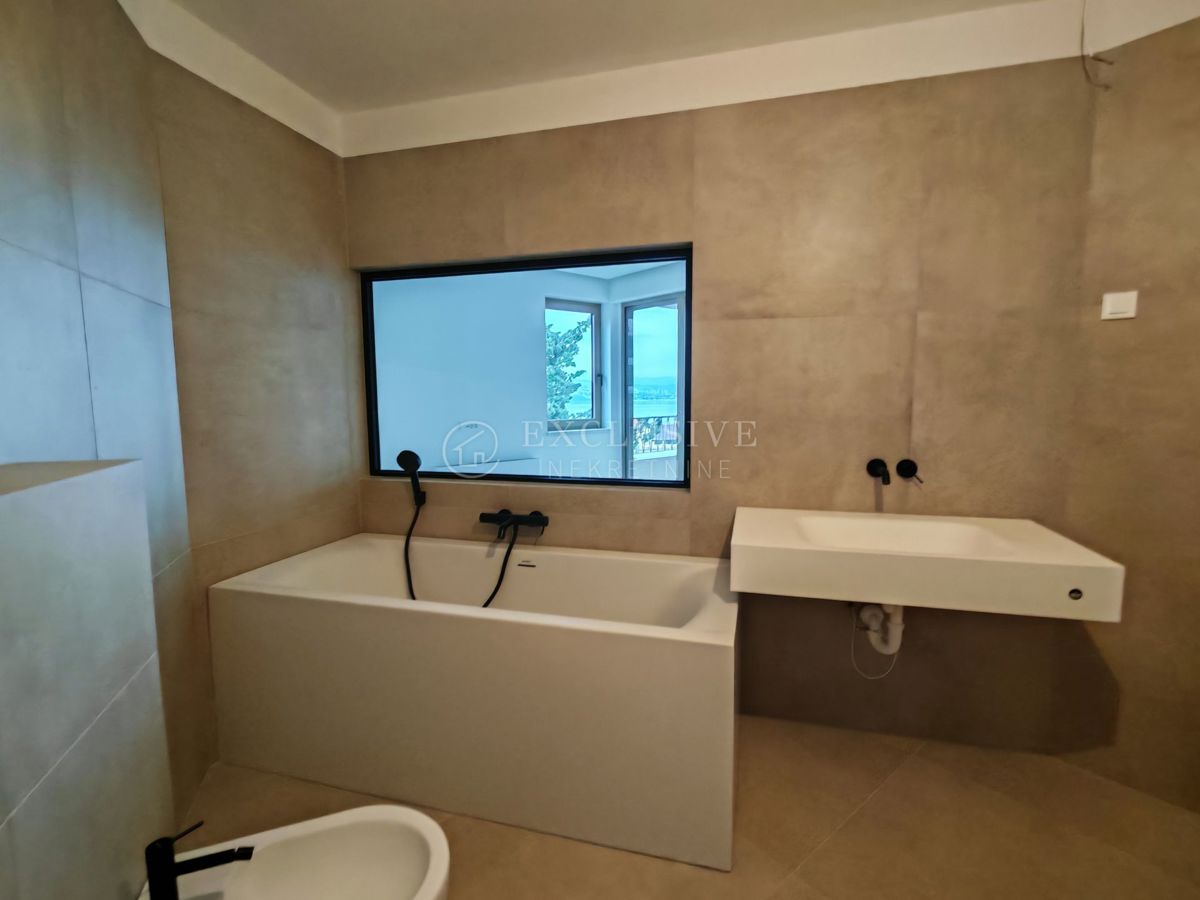 Stanovanje Opatija - Centar, Opatija, 170m2