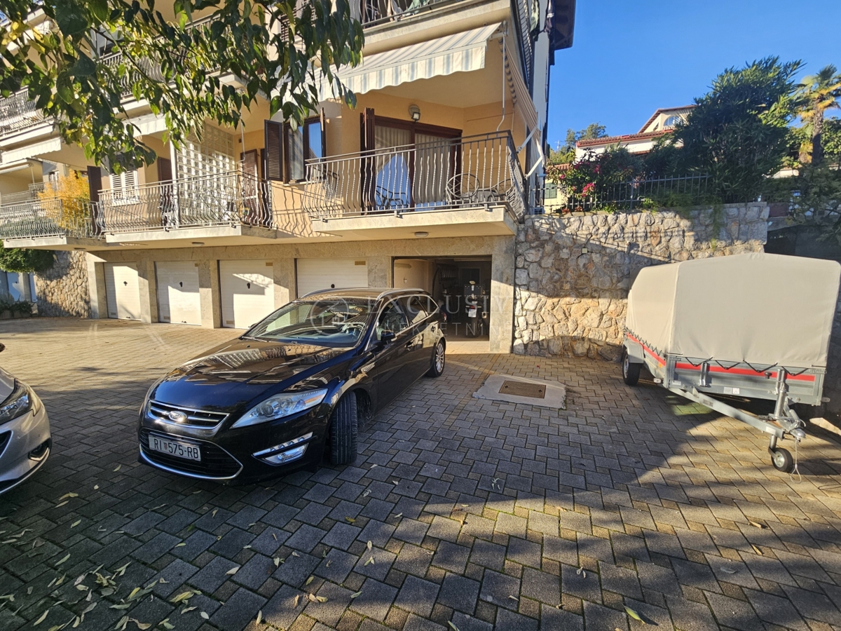 Stanovanje Ičići, Opatija - Okolica, 150m2