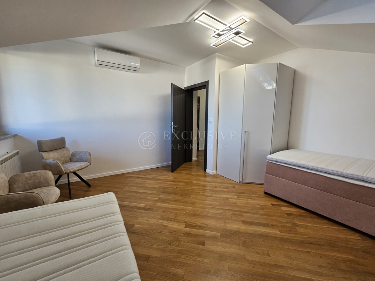 Stanovanje Ičići, Opatija - Okolica, 150m2