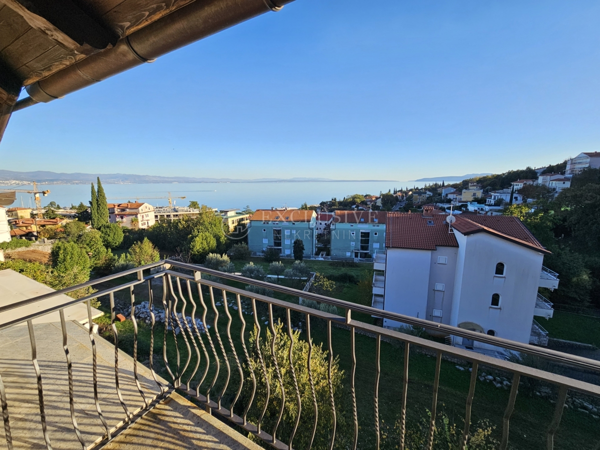 Stanovanje Ičići, Opatija - Okolica, 150m2