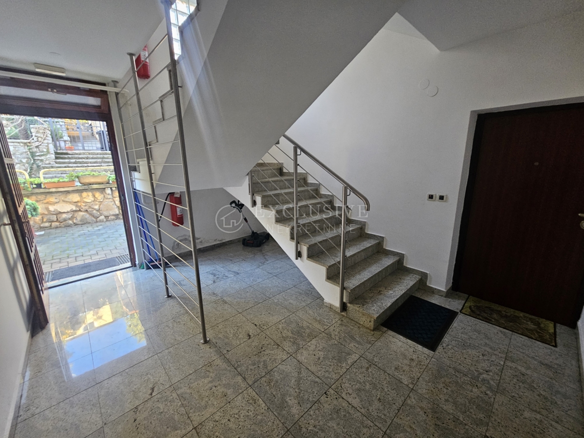 Stanovanje Ičići, Opatija - Okolica, 150m2