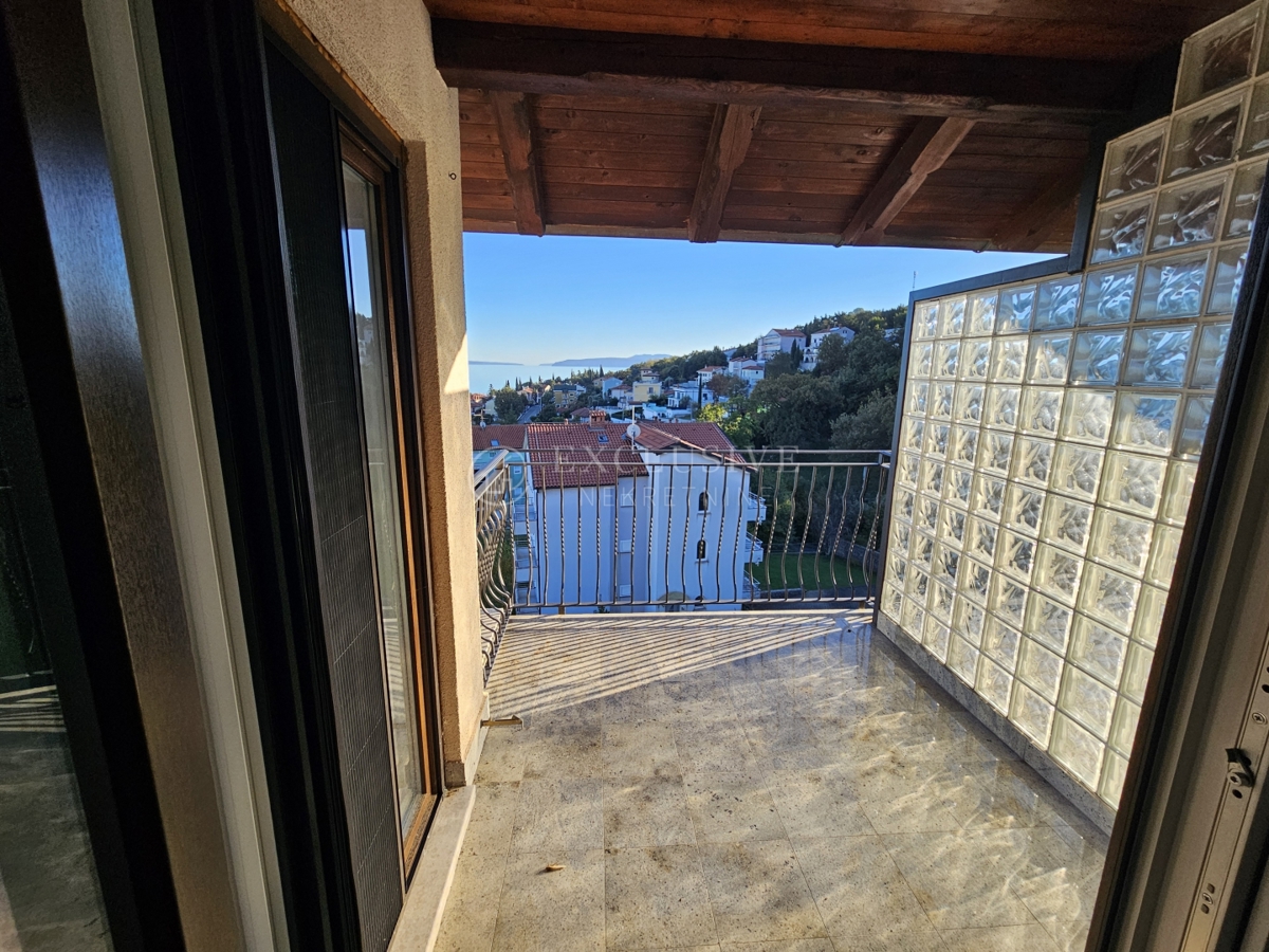 Stanovanje Ičići, Opatija - Okolica, 150m2