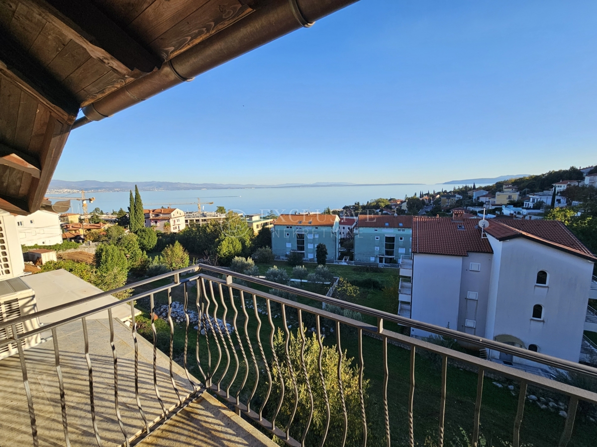 Stanovanje Ičići, Opatija - Okolica, 150m2