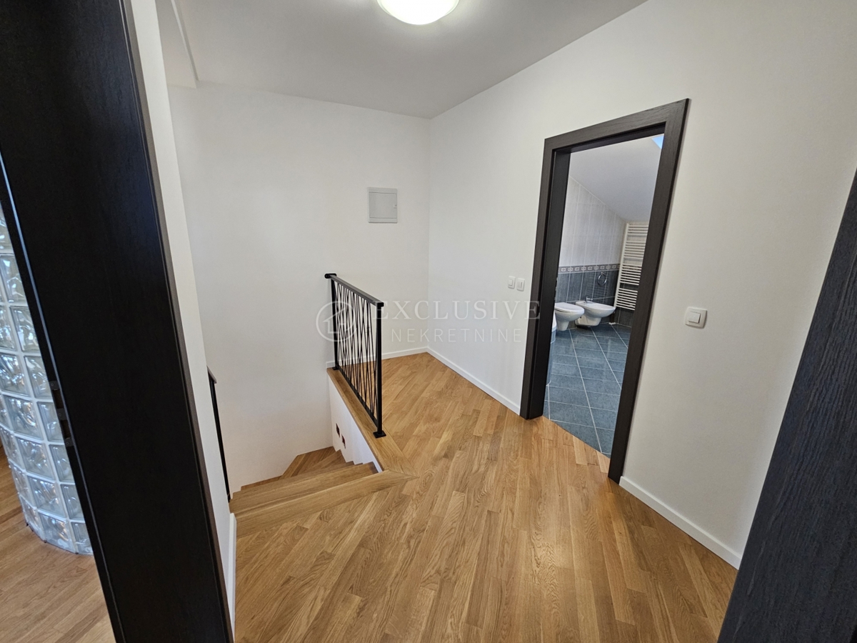 Stanovanje Ičići, Opatija - Okolica, 150m2