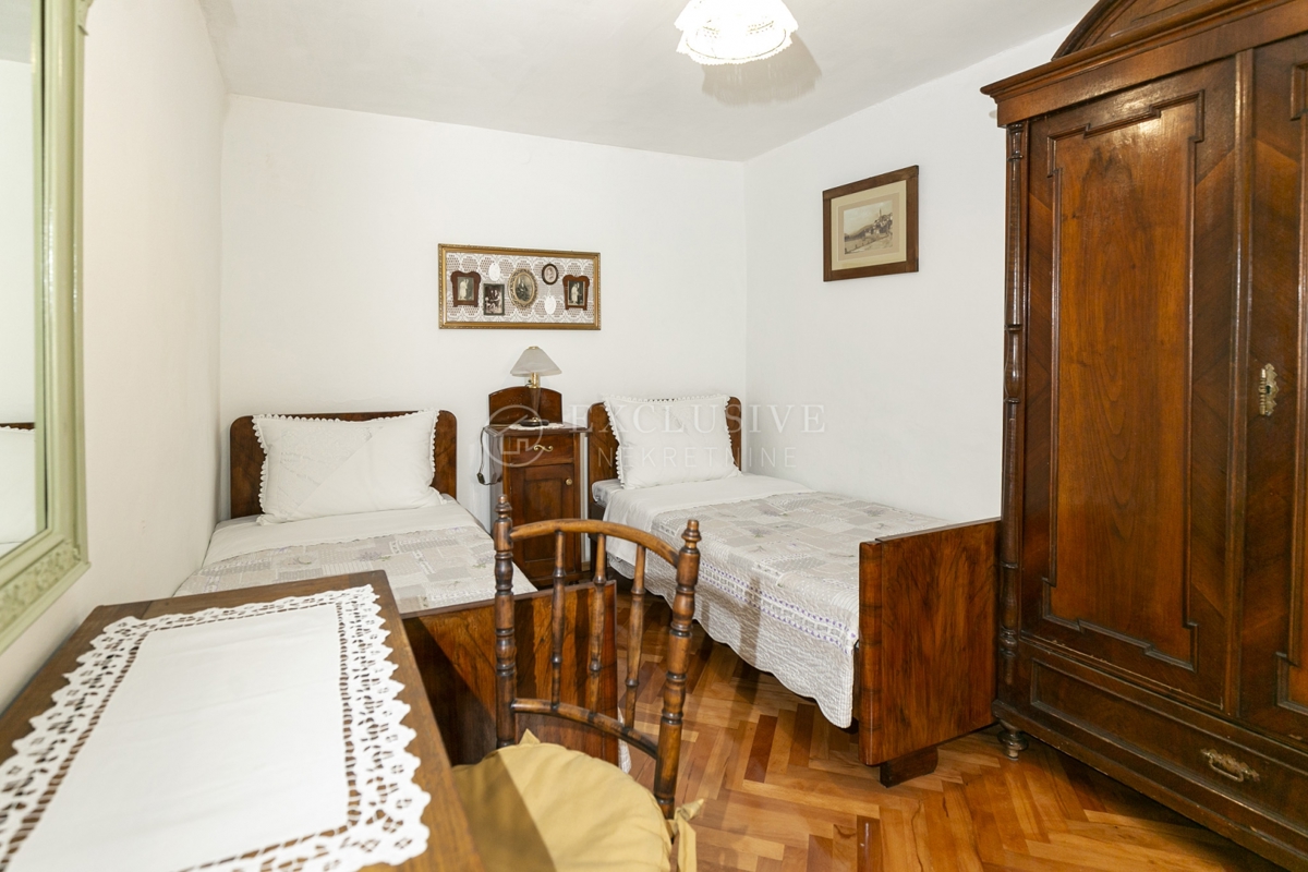 Hiša Novi Vinodolski, 160m2