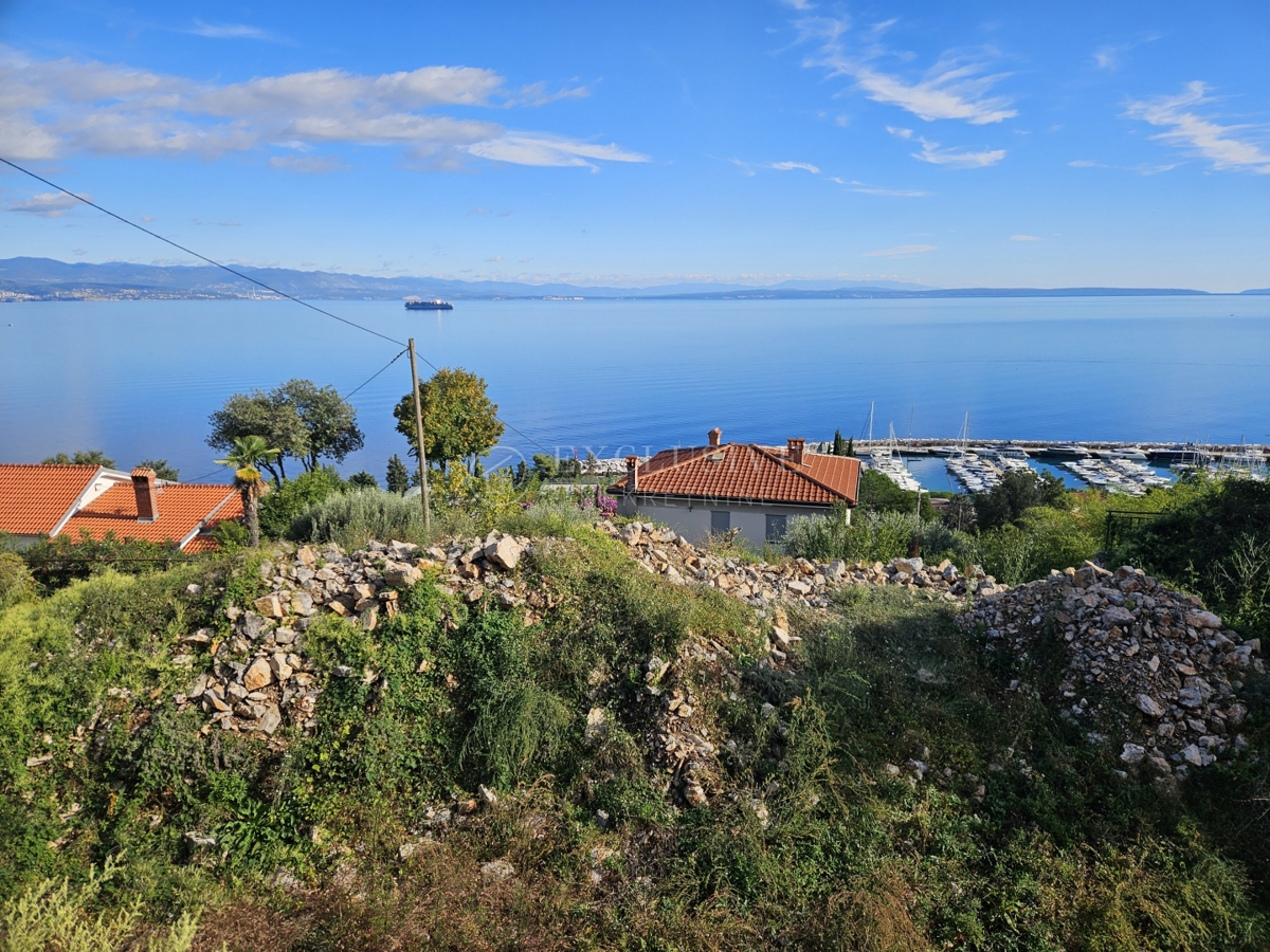 Zemljišče Ičići, Opatija - Okolica, 817m2