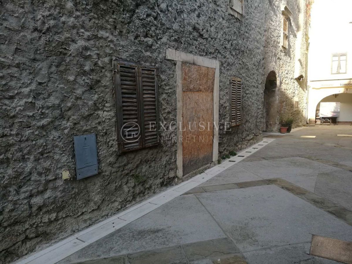 Hiša Senj, 150m2