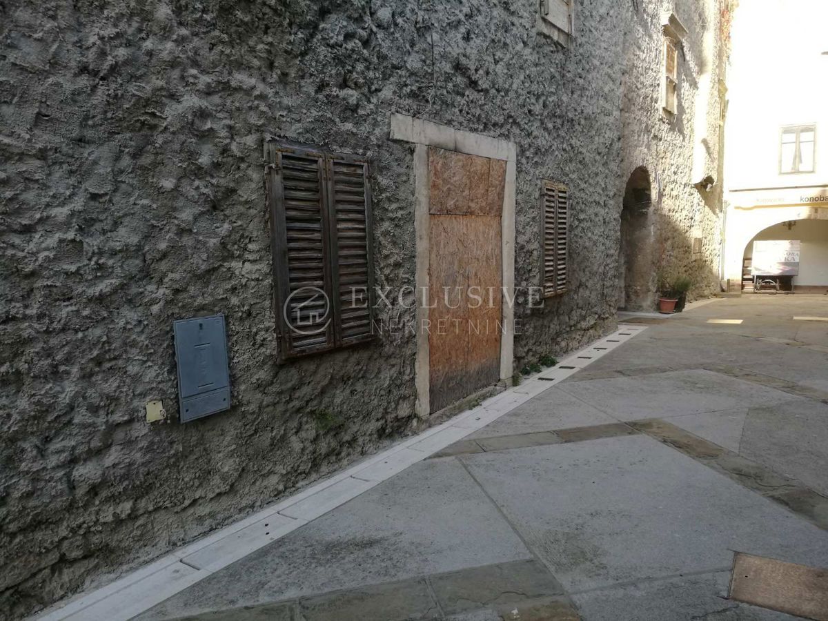 Hiša Senj, 150m2