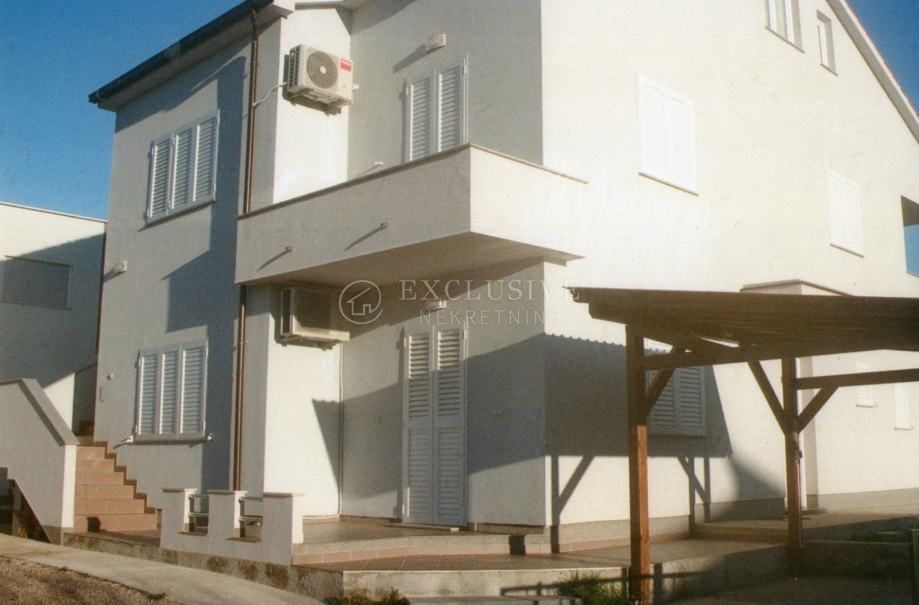 Hiša Ugljan, Preko, 180m2