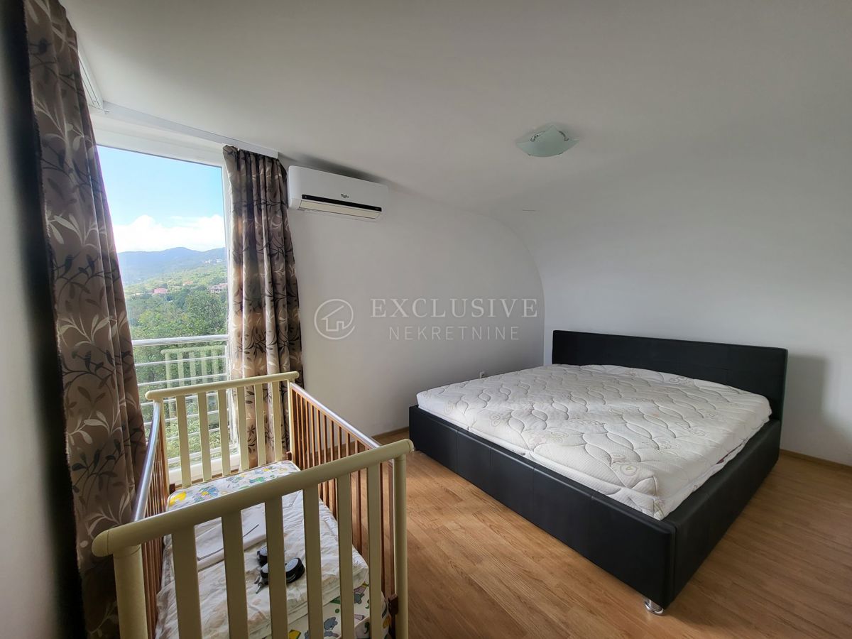 Stanovanje Ičići, Opatija - Okolica, 130,30m2