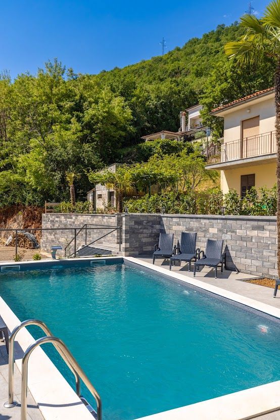 Hiša Mošćenička Draga, 430m2
