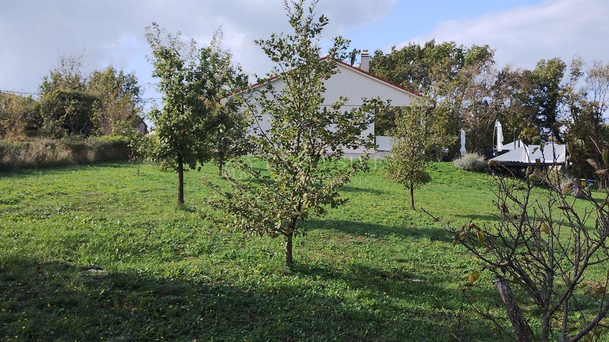 Hiša Rakotule, Karojba, 99m2