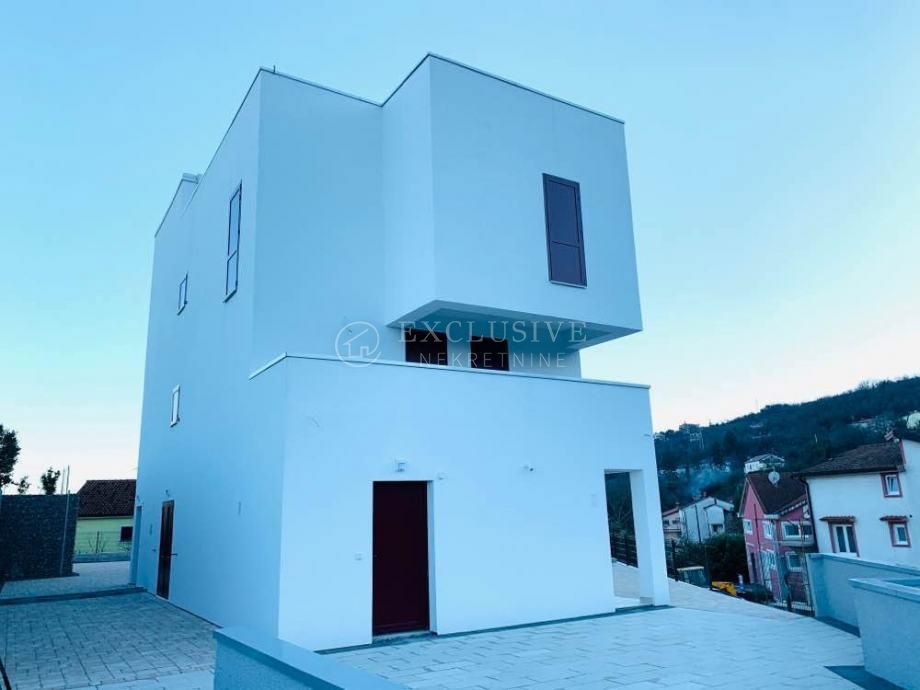 Stanovanje Pobri, Opatija - Okolica, 171m2