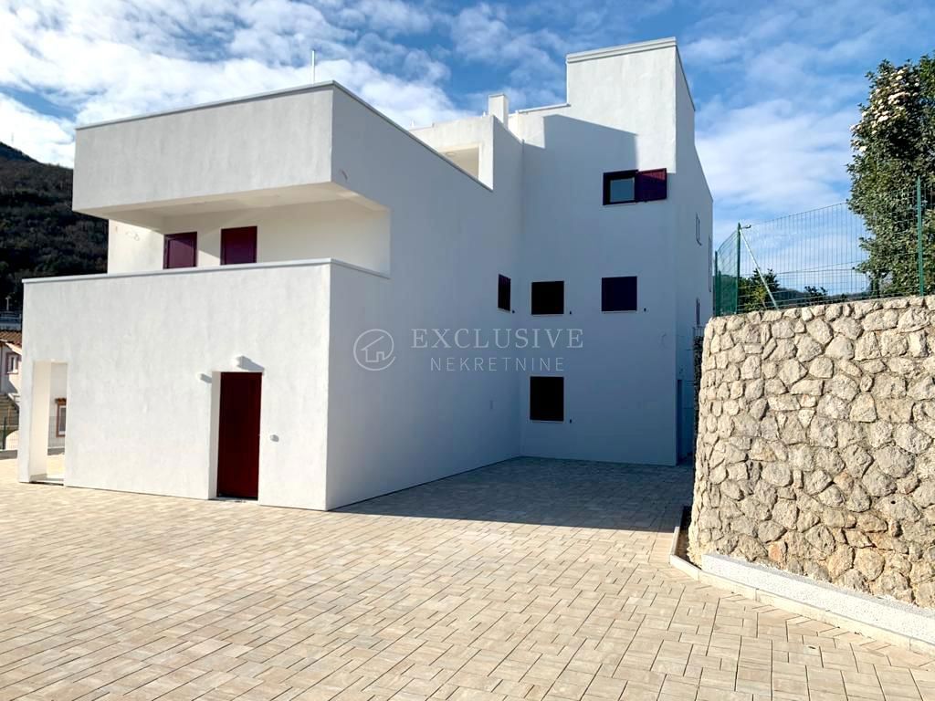Stanovanje Pobri, Opatija - Okolica, 171m2