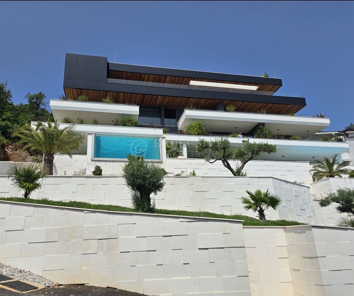 Stanovanje Opatija - Centar, Opatija, 237,33m2