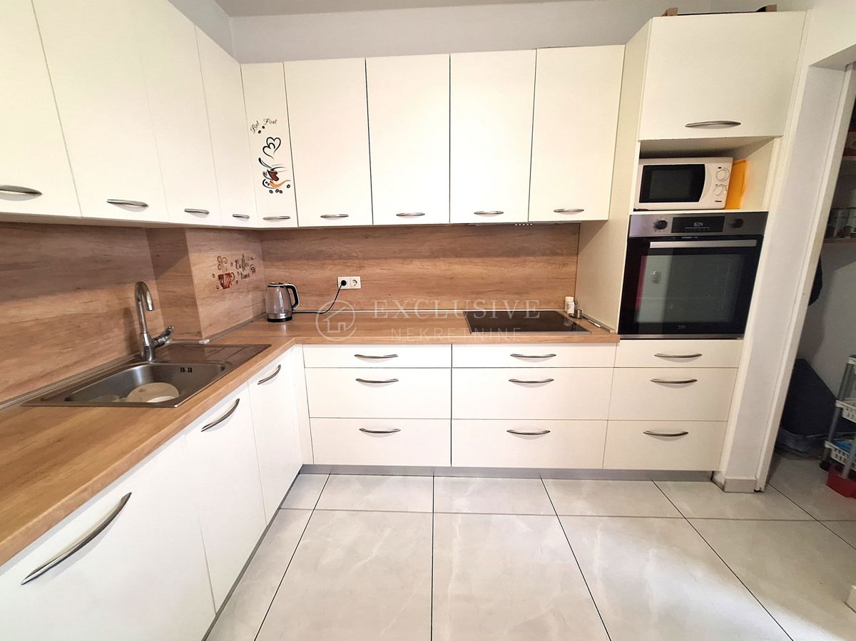 Stanovanje Crikvenica, 77m2