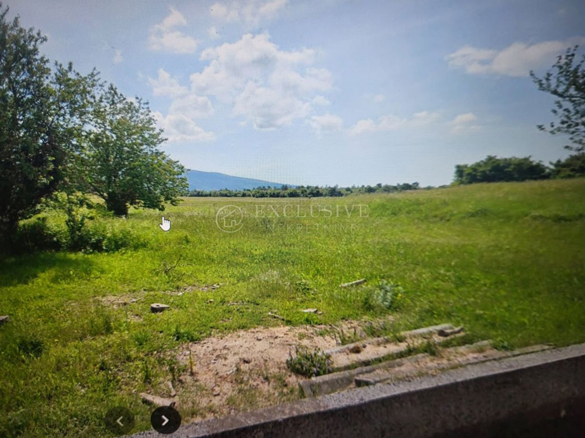 Zemljišče Brest Pod Učkom, Lupoglav, 710m2