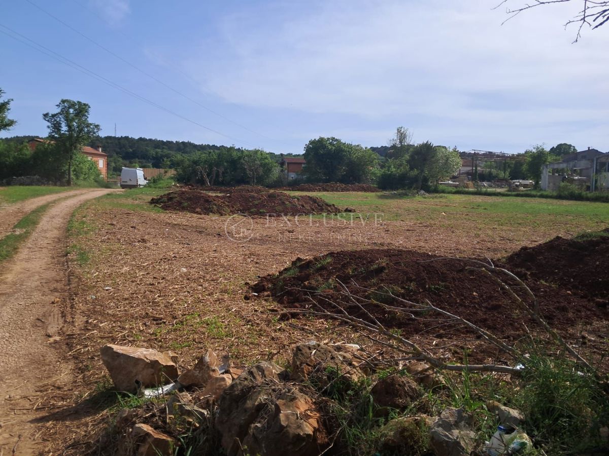 Zemljišče Rovinjsko Selo, Rovinj, 1.560m2