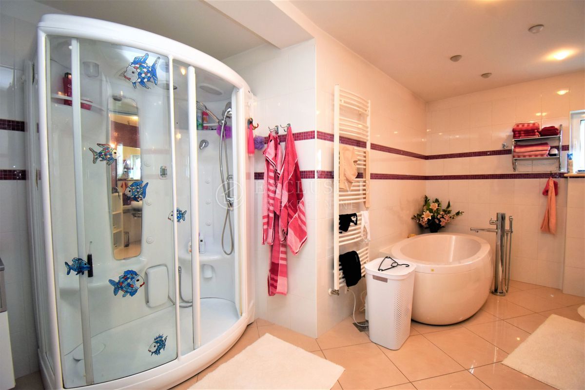 Hiša Jadranovo, Crikvenica, 400m2