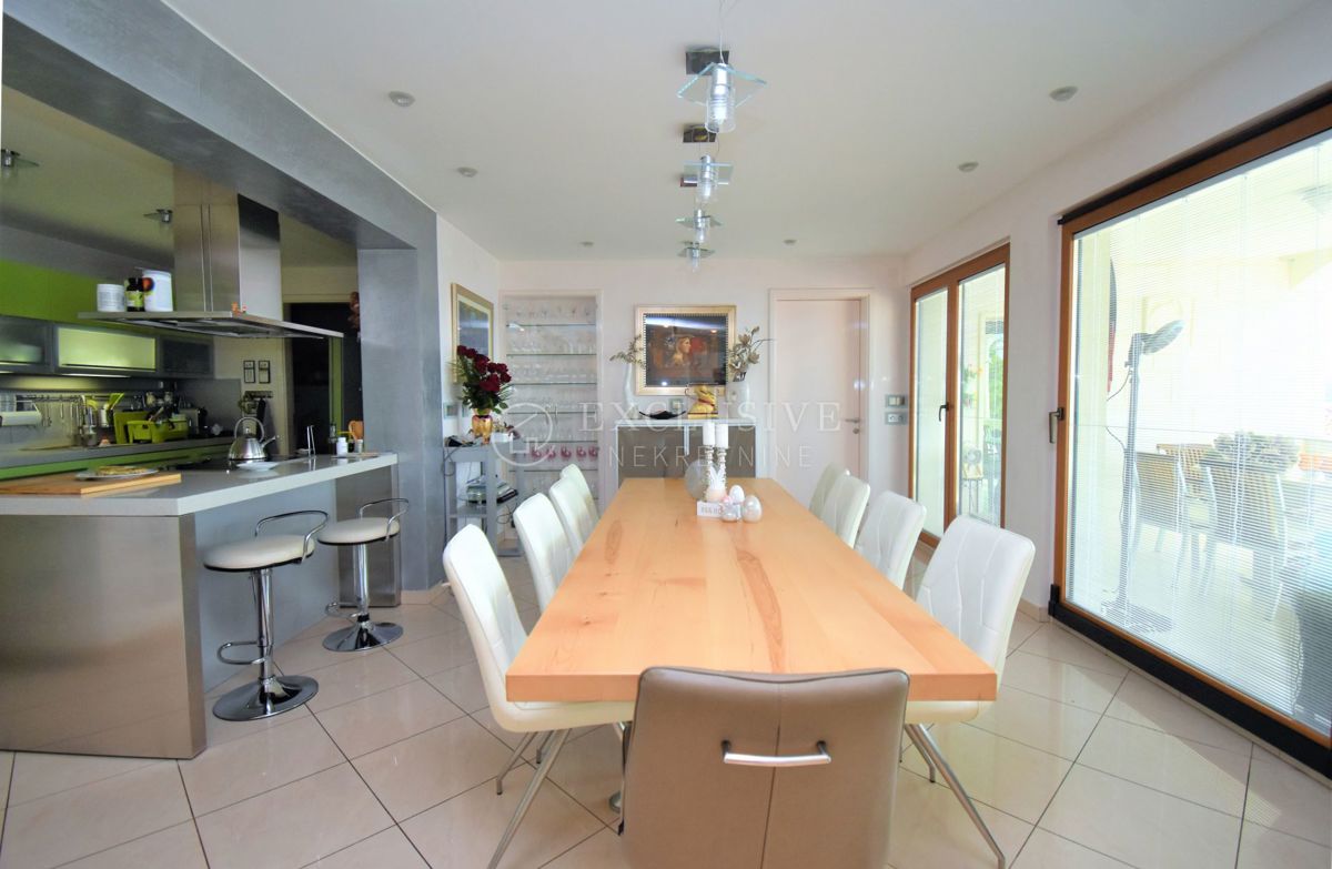 Hiša Jadranovo, Crikvenica, 400m2