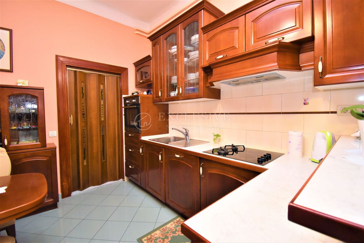 Stanovanje Opatija - Centar, Opatija, 130m2