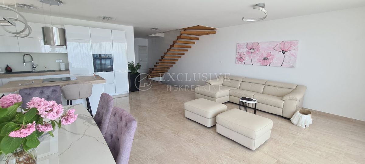 Hiša Pobri, Opatija - Okolica, 250m2