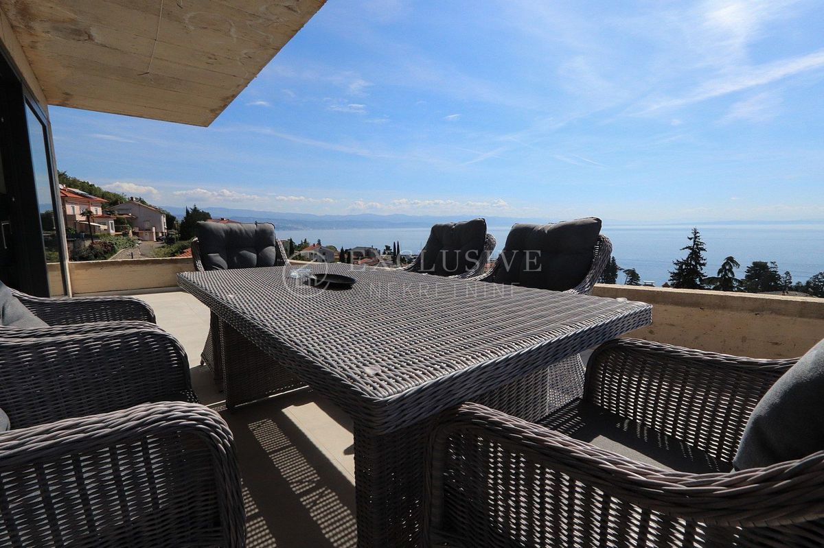 Hiša Ičići, Opatija - Okolica, 730m2