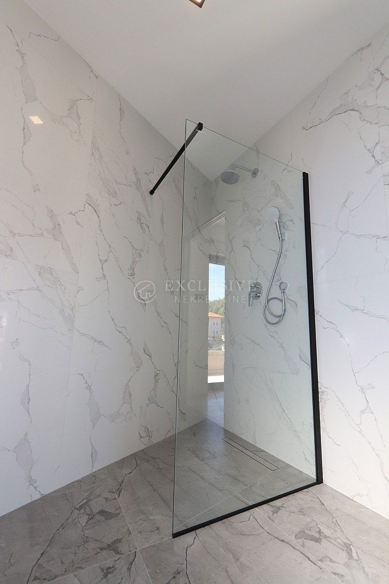 Hiša Ičići, Opatija - Okolica, 730m2