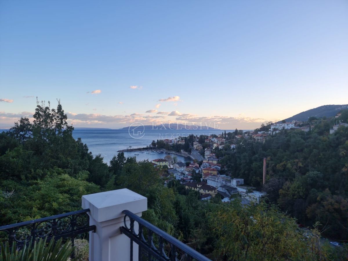 Stanovanje Ičići, Opatija - Okolica, 184m2