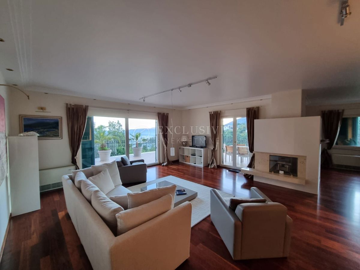 Stanovanje Ičići, Opatija - Okolica, 184m2