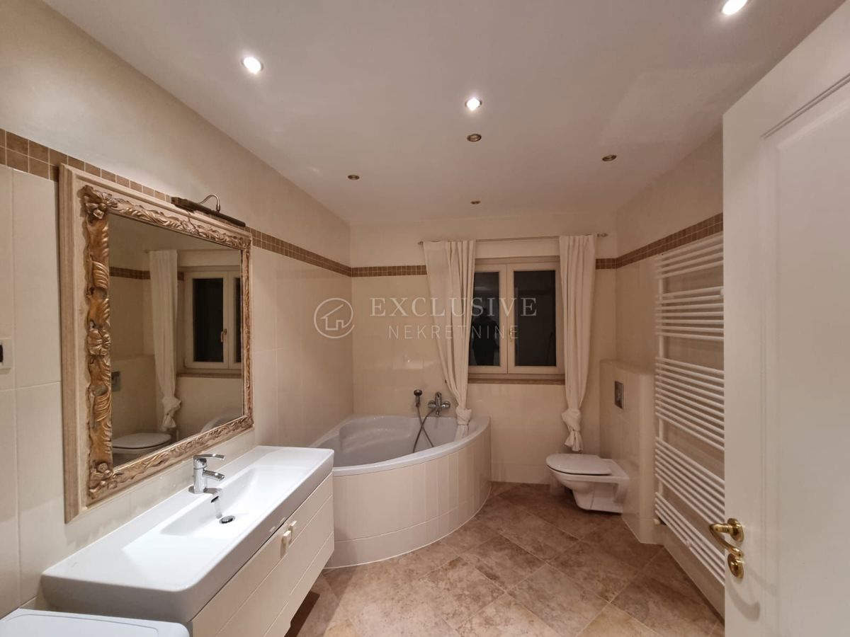 Stanovanje Ičići, Opatija - Okolica, 184m2