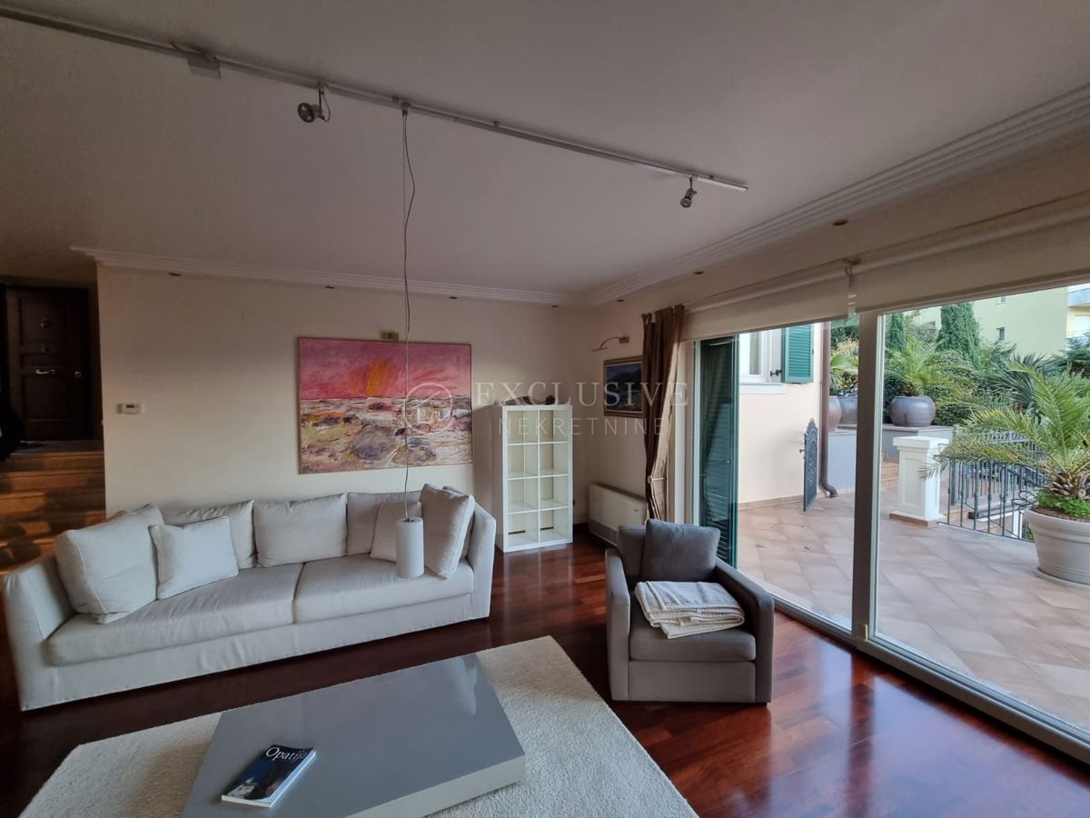 Stanovanje Ičići, Opatija - Okolica, 184m2