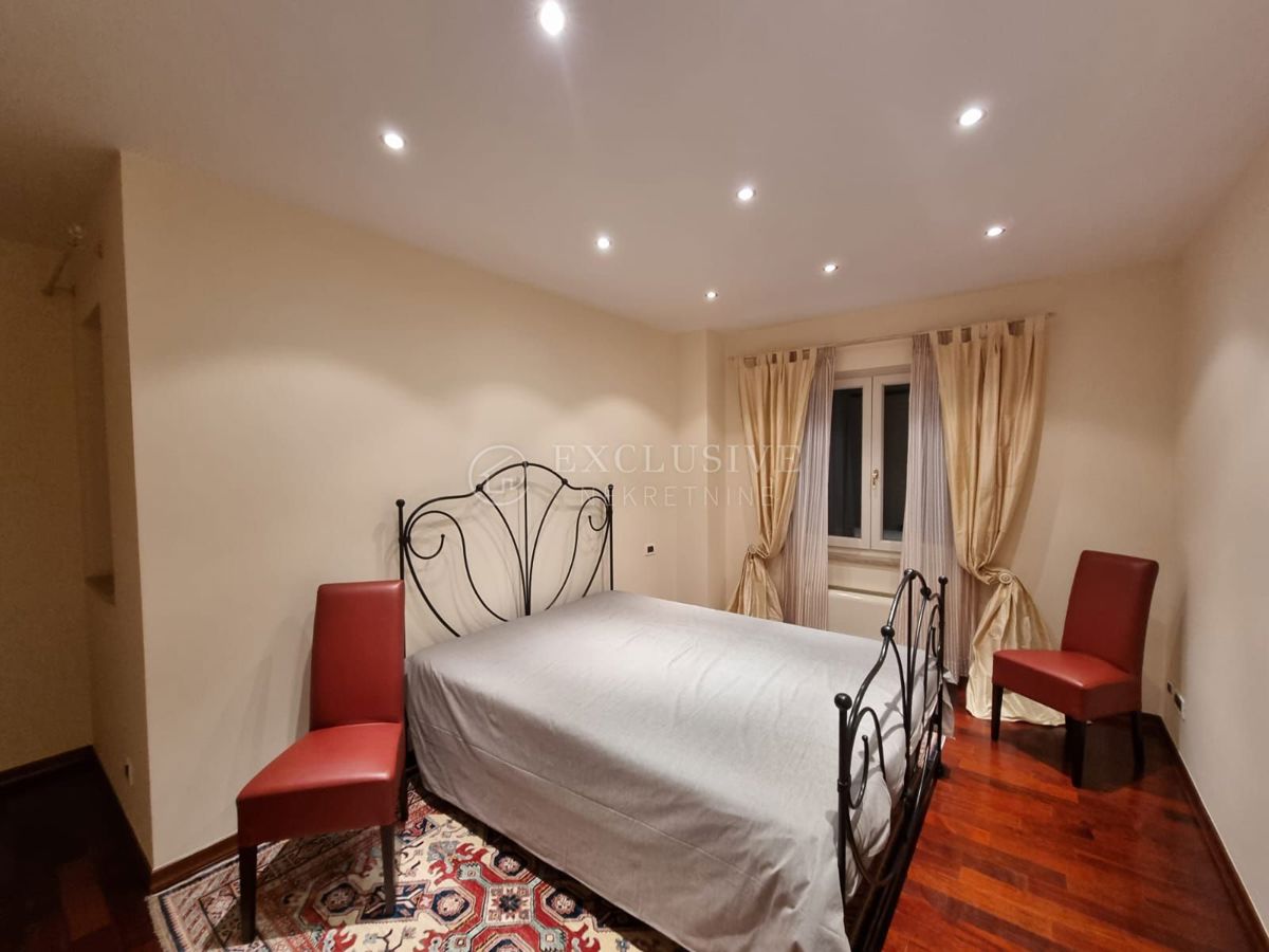 Stanovanje Ičići, Opatija - Okolica, 184m2