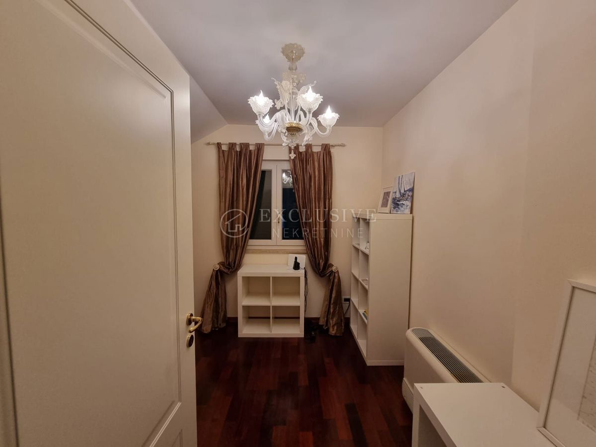 Stanovanje Ičići, Opatija - Okolica, 184m2
