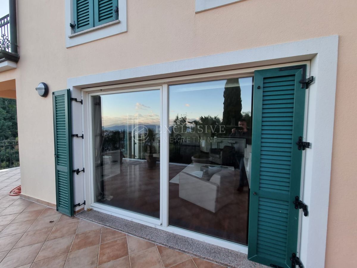 Stanovanje Ičići, Opatija - Okolica, 184m2