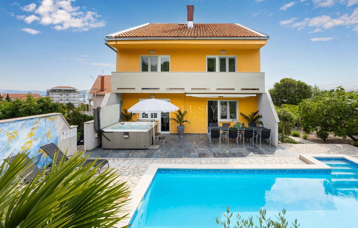 Hiša Crikvenica, 400m2