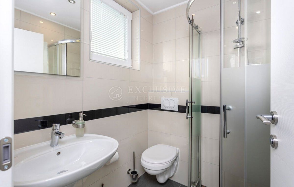 Hiša Crikvenica, 400m2